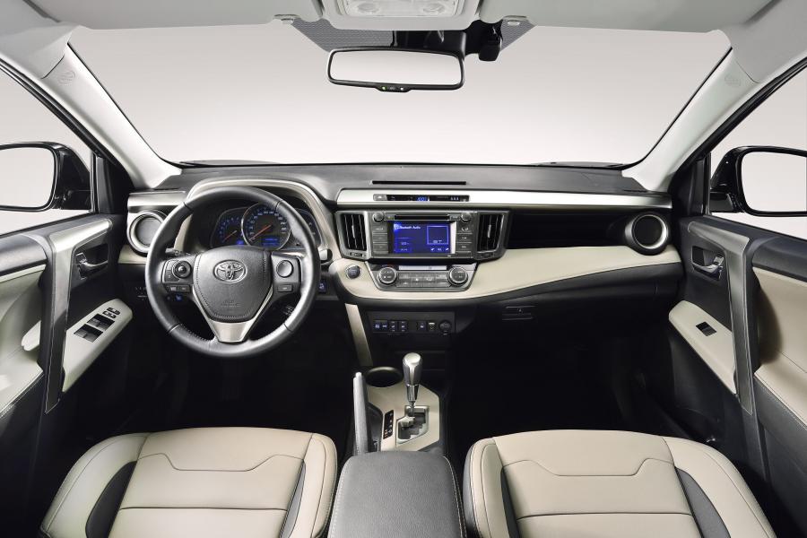  Toyota RAV4 Premium by Design Studies 2013 года  (фото 5 из 9)